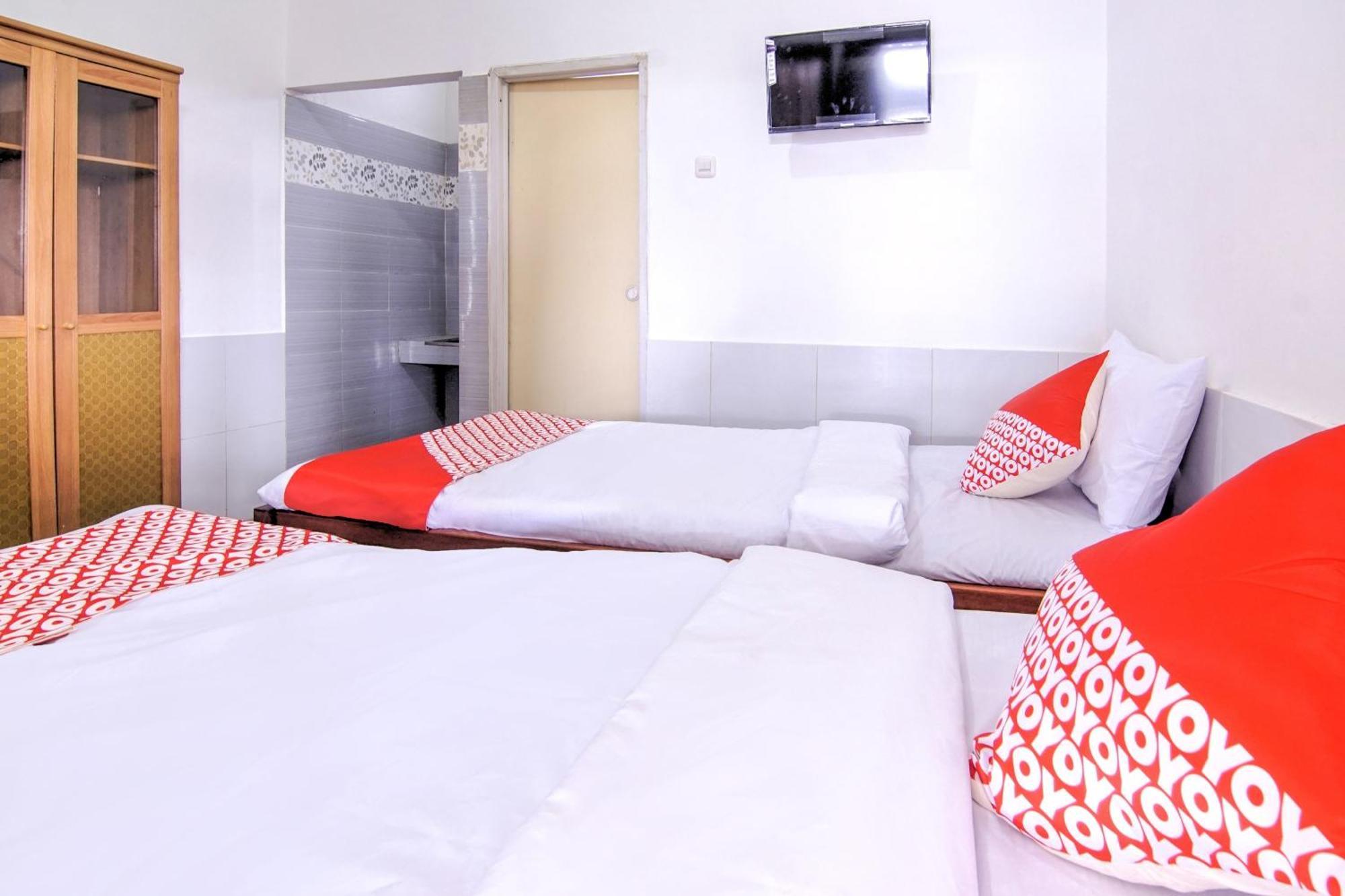 OYO 3317 Maju Jaya Homestay Syariah Bogor Bagian luar foto